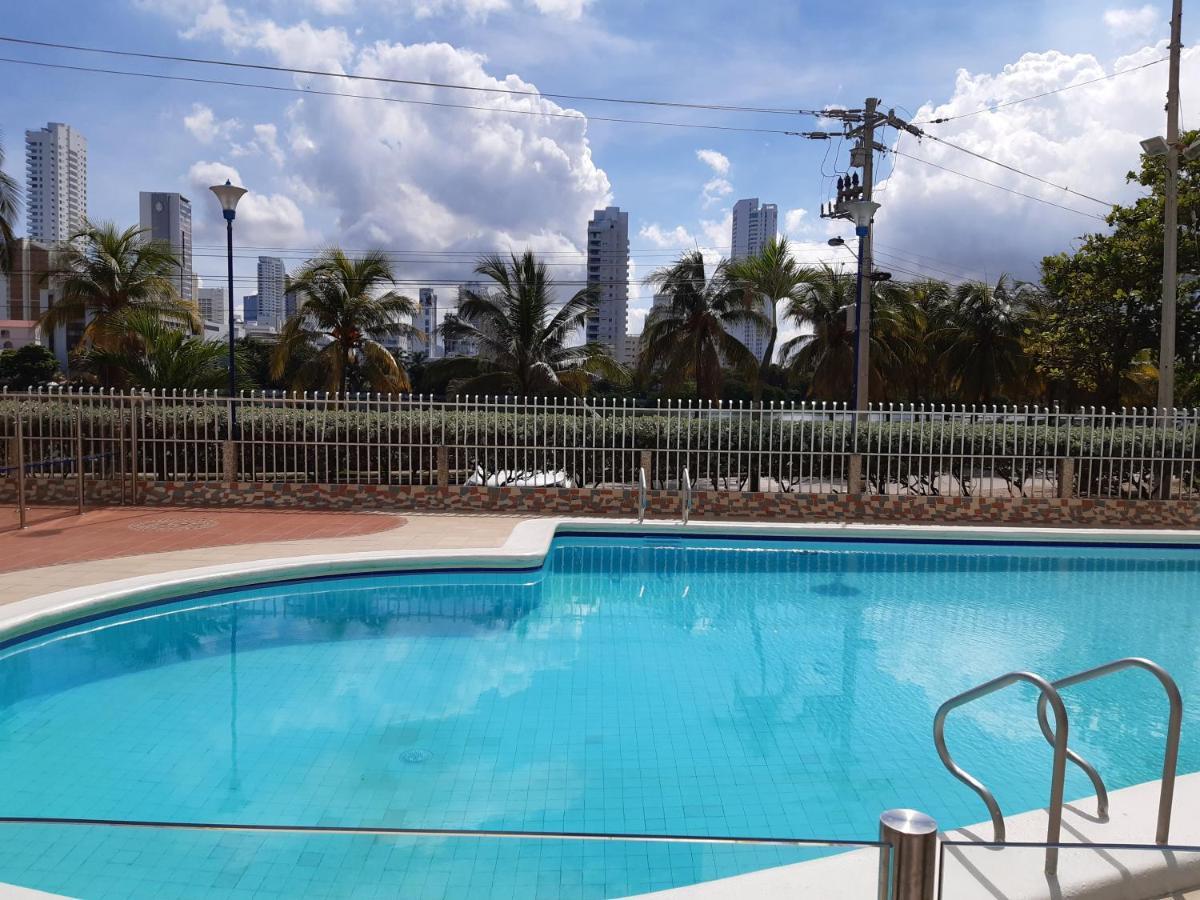 Aparta-suites En Junto A La Playa Apartamento