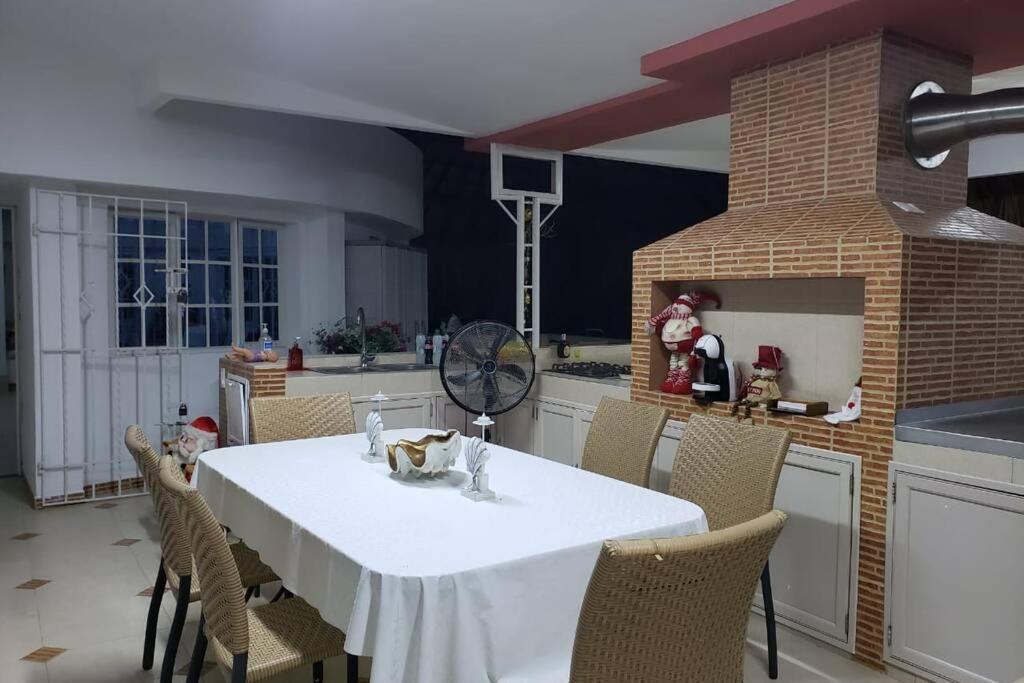Villa CAMATAJUA BARÚ HOUSE, casa con playa en Isla Barú Cartagena