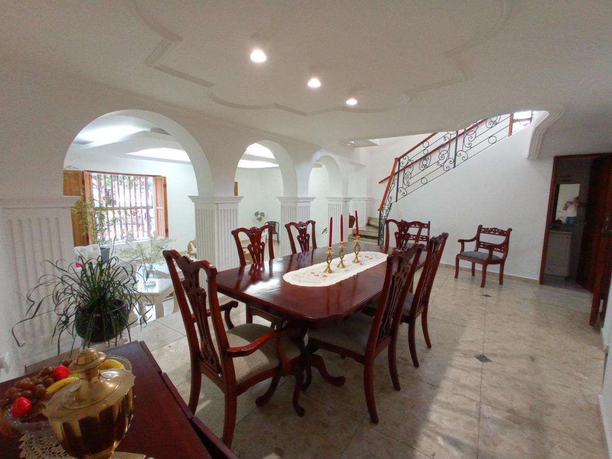La 10b Hostel *