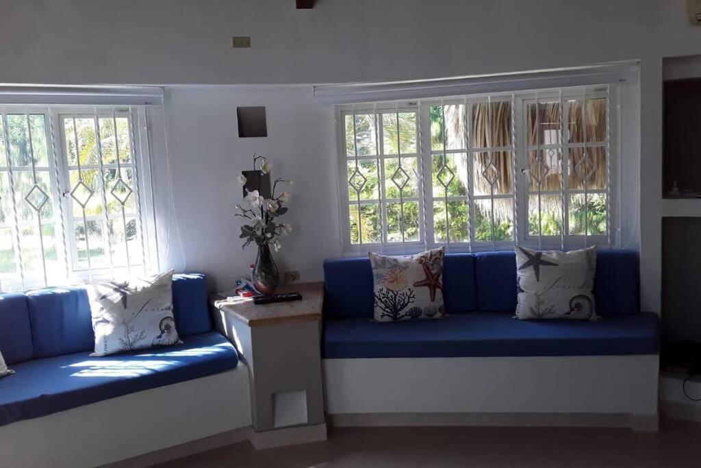 CAMATAJUA BARÚ HOUSE, casa con playa en Isla Barú