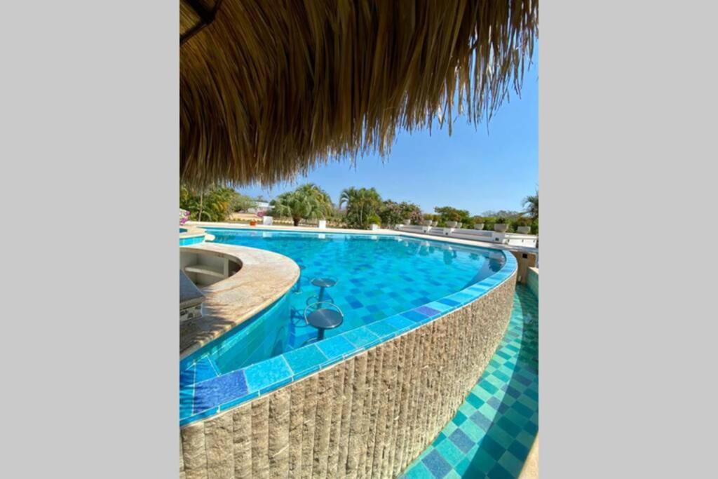 CAMATAJUA BARÚ HOUSE, casa con playa en Isla Barú * Cartagena