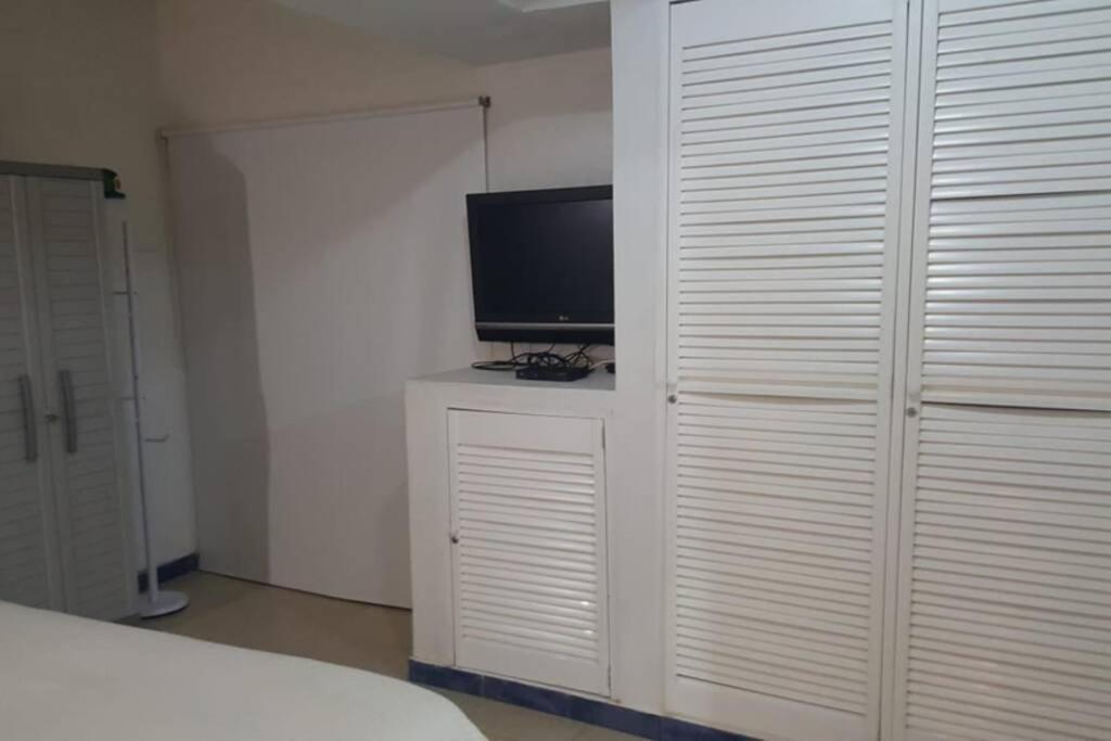 CAMATAJUA BARÚ HOUSE, casa con playa en Isla Barú Cartagena
