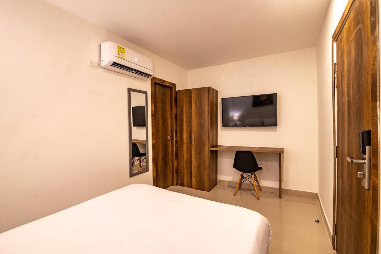Hotel Amoek 3*