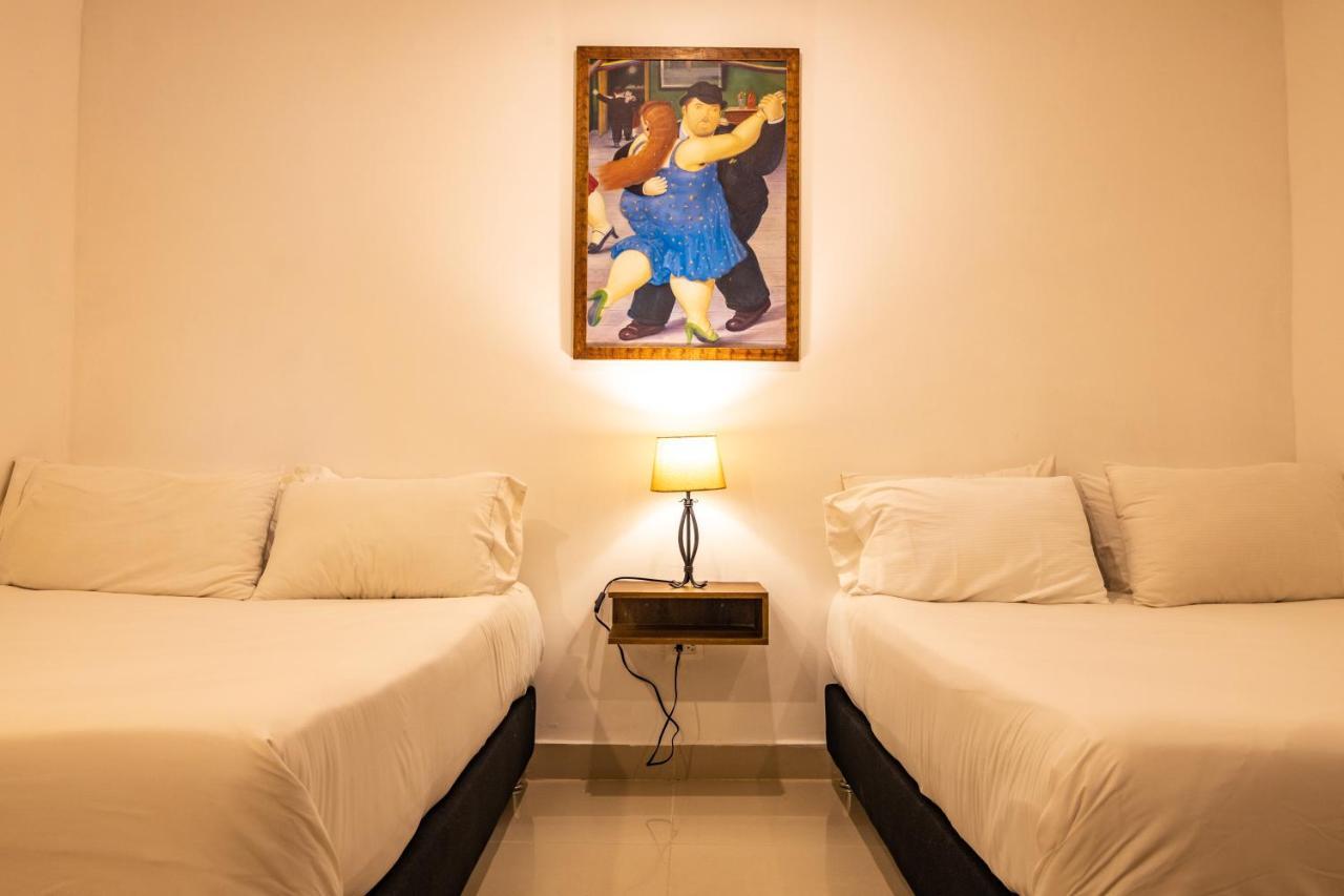 Hotel Amoek 3*