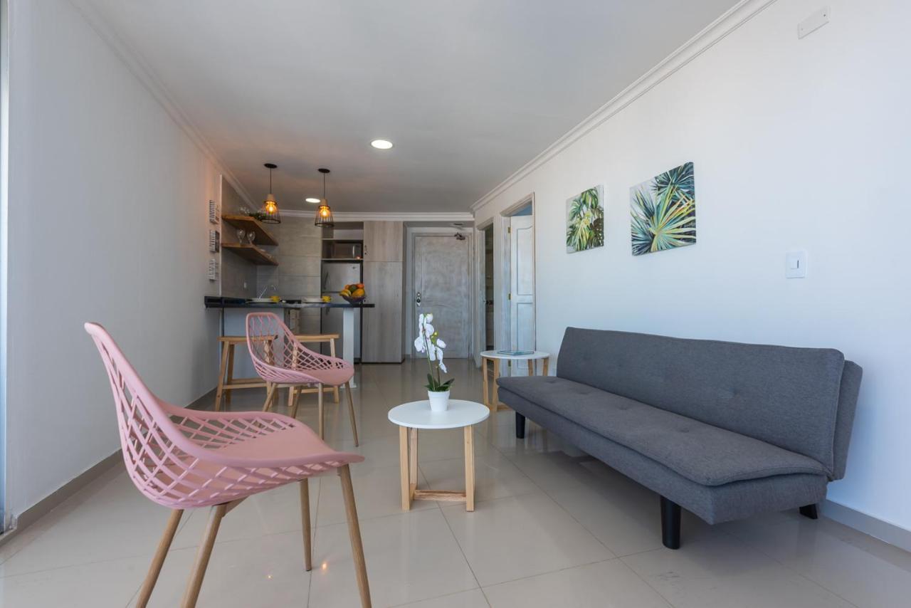 Hermoso apto al borde del mar-vista excepcional