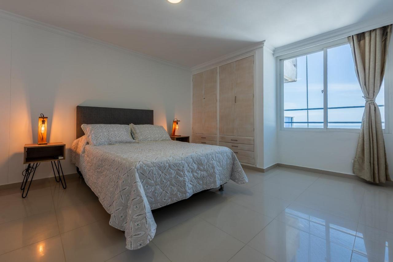 Hermoso apto al borde del mar-vista excepcional Apartamento
