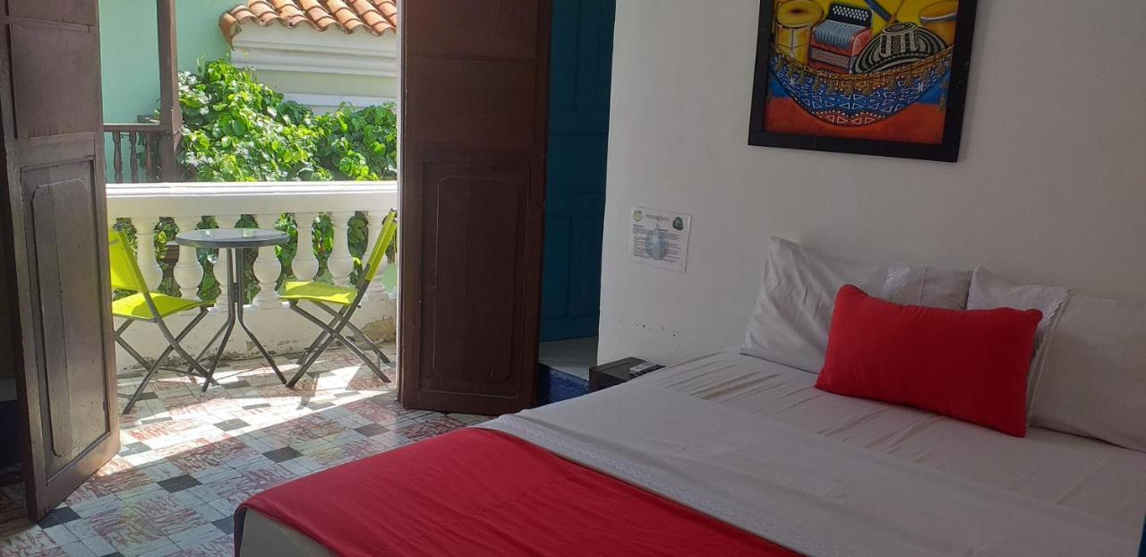 Hostel 1811
