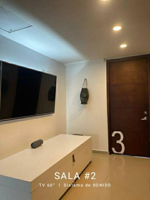 Penthouse 360 Apartment