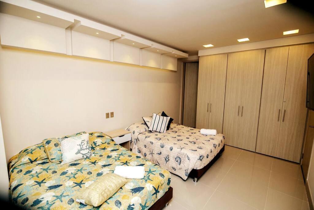 Beautiful Beachfront Apt In Bocagrande Apartment *