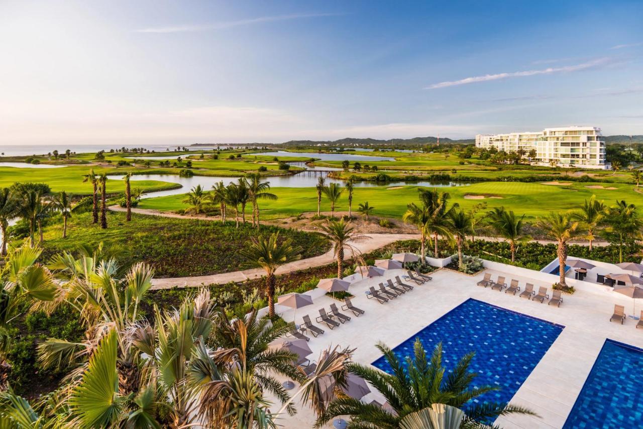 Dreams Karibana Golf & Resort