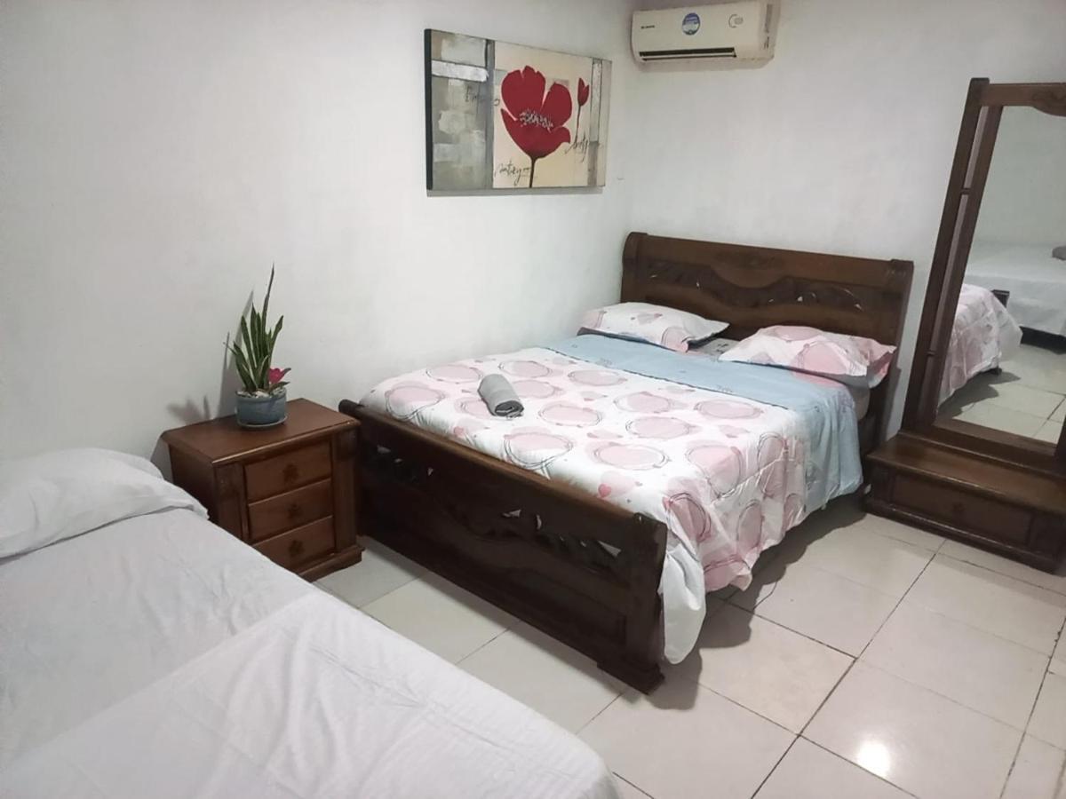 Casa Lunas De Homestay *