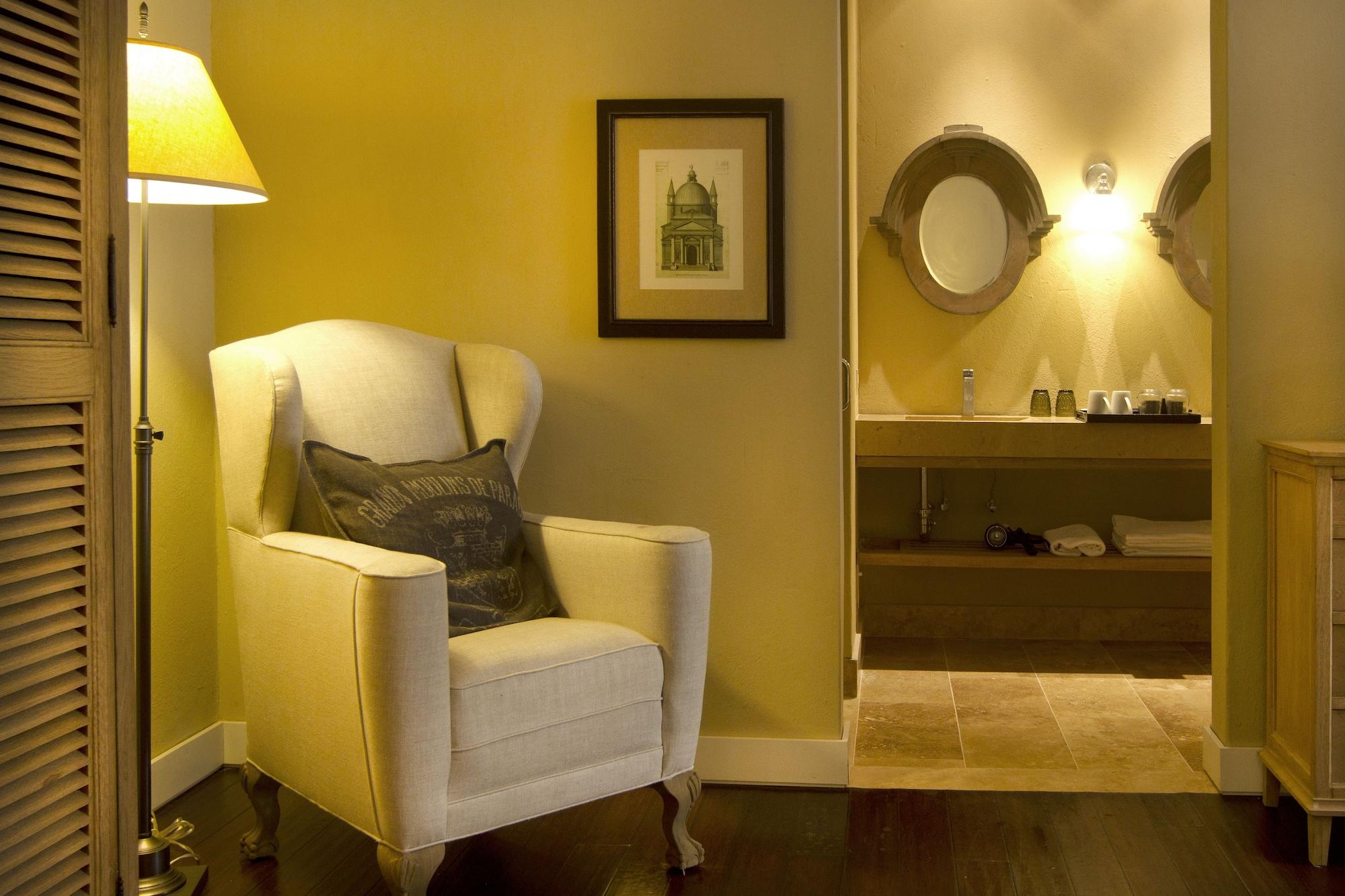 Bastión Luxury Hotel 5*
