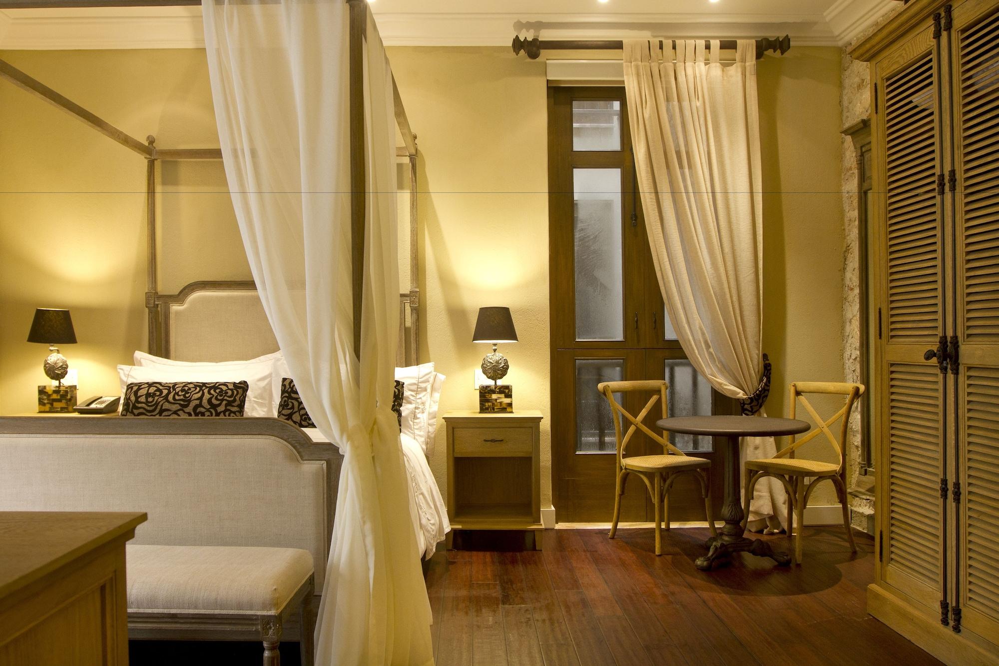 Bastión Luxury Hotel 5*