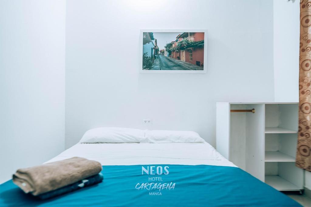 Neos