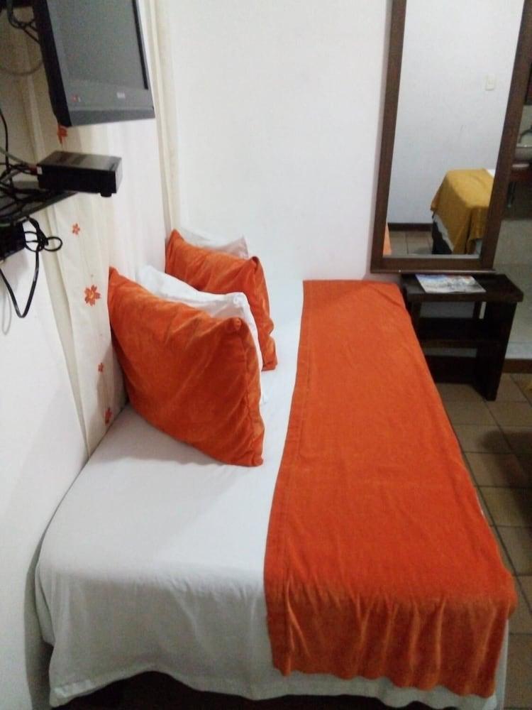 Casa Abril Ii 3*