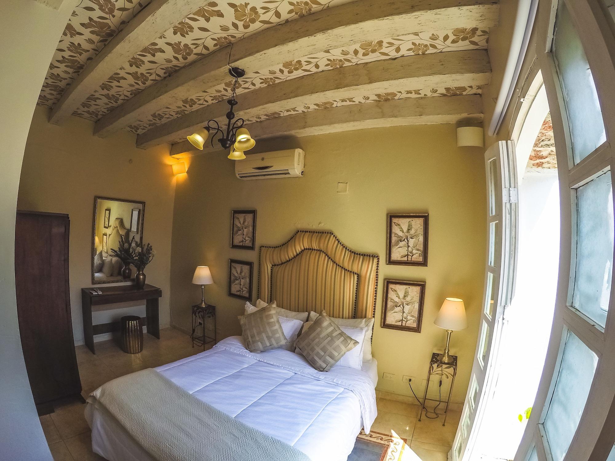 Casa La Tablada Hotel 3*