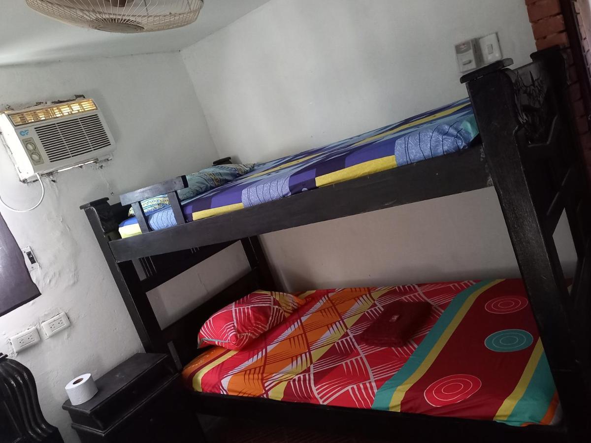 #10-33 Guest house Cartagena