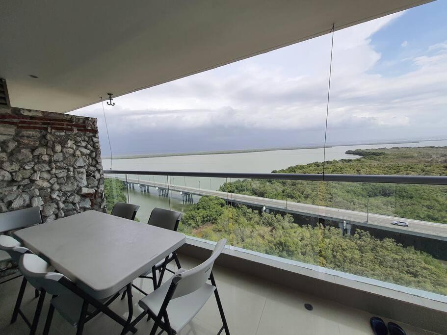 Apartamento Frente Al Mar - Morros Apartment *
