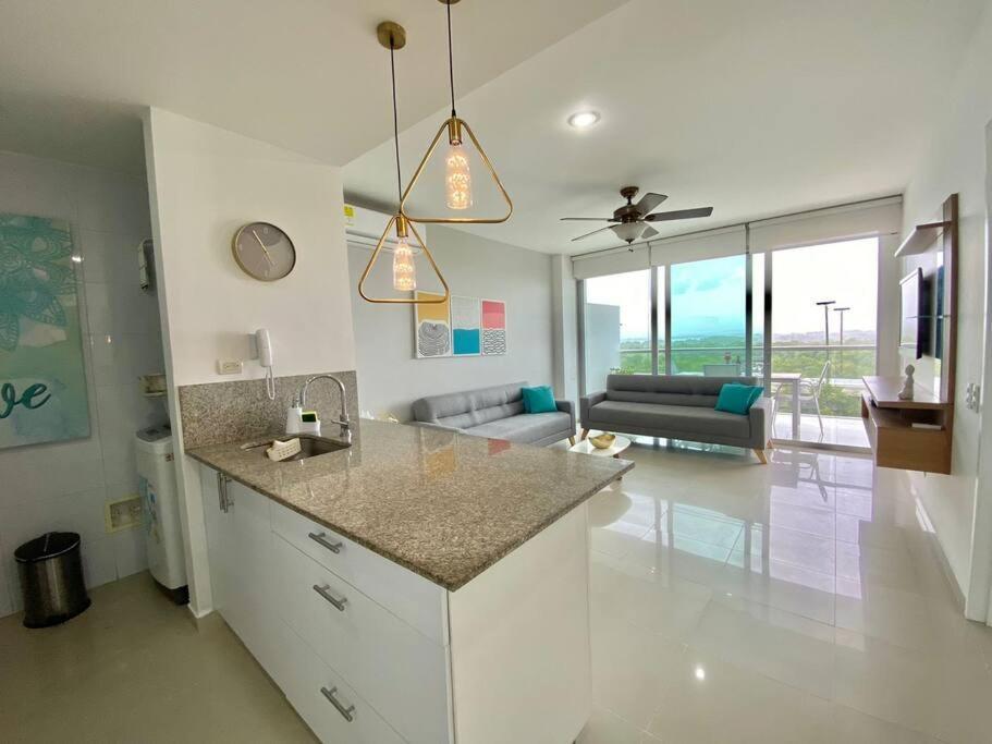 Beachfront Epic Apartment *