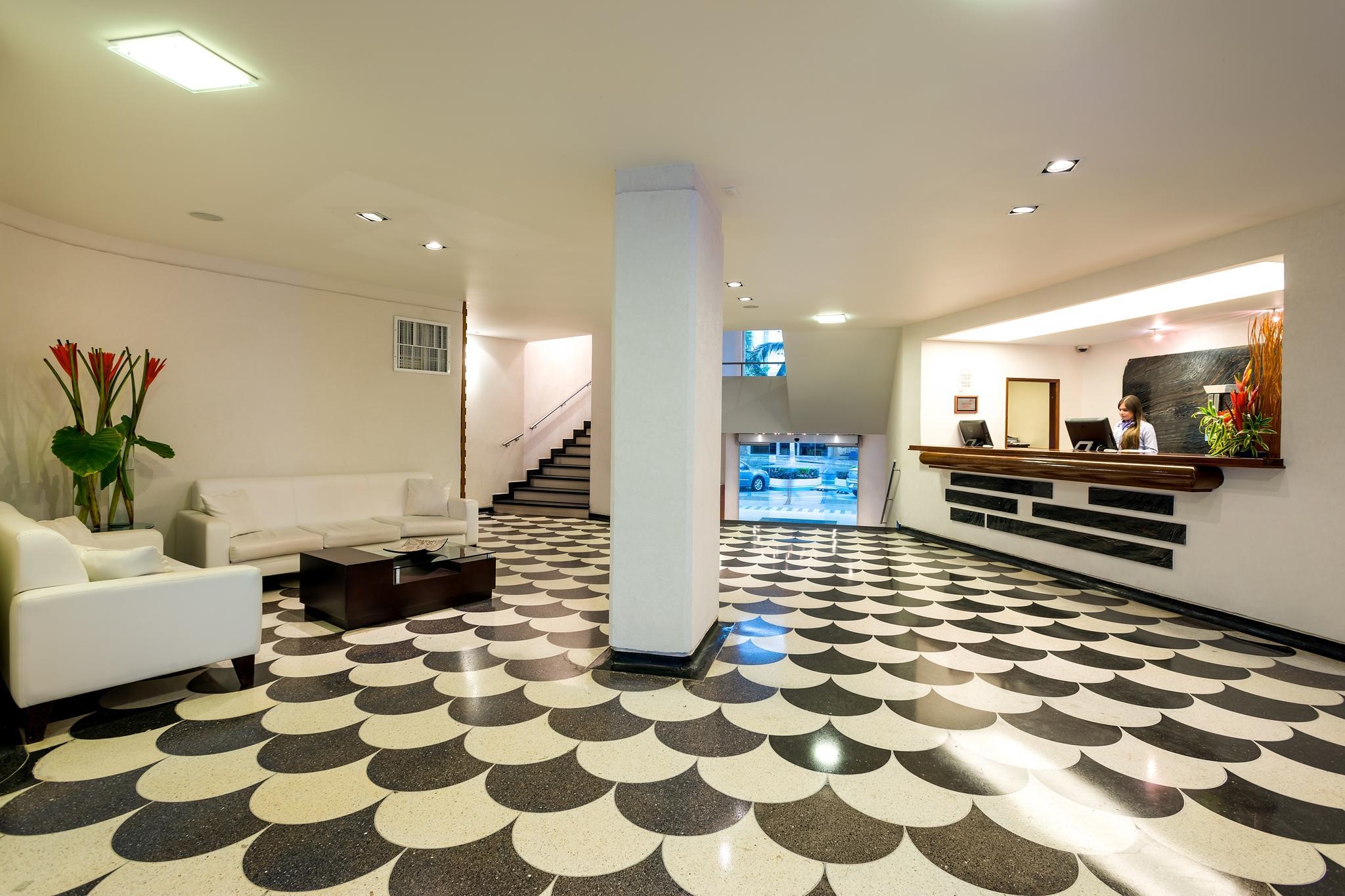 Dann Hotel