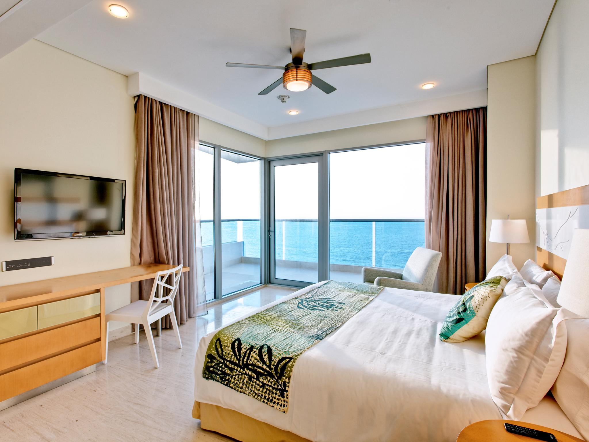 Hotel Americas Torre Del Mar Cartagena