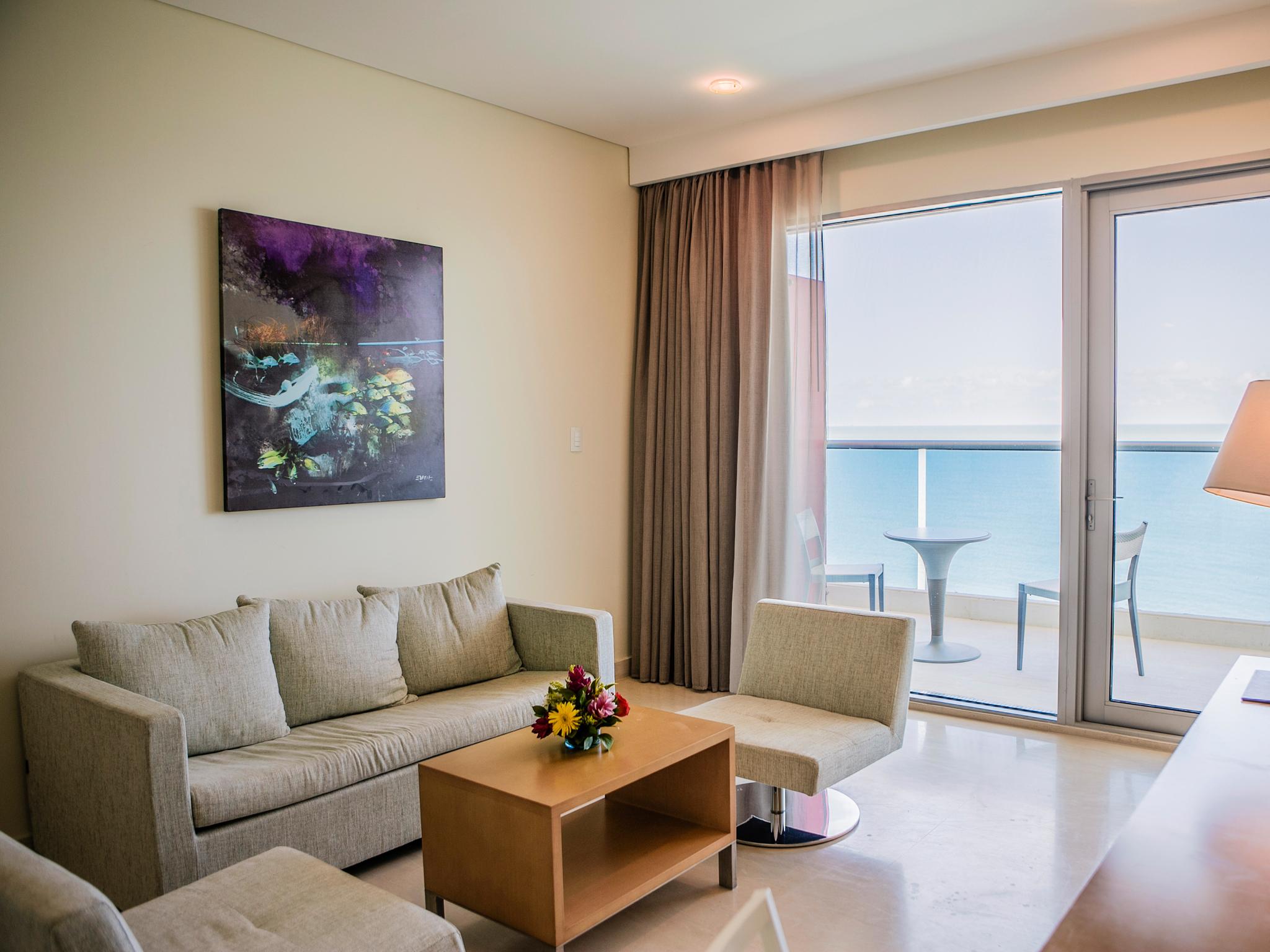 Hotel Americas Torre Del Mar 5*