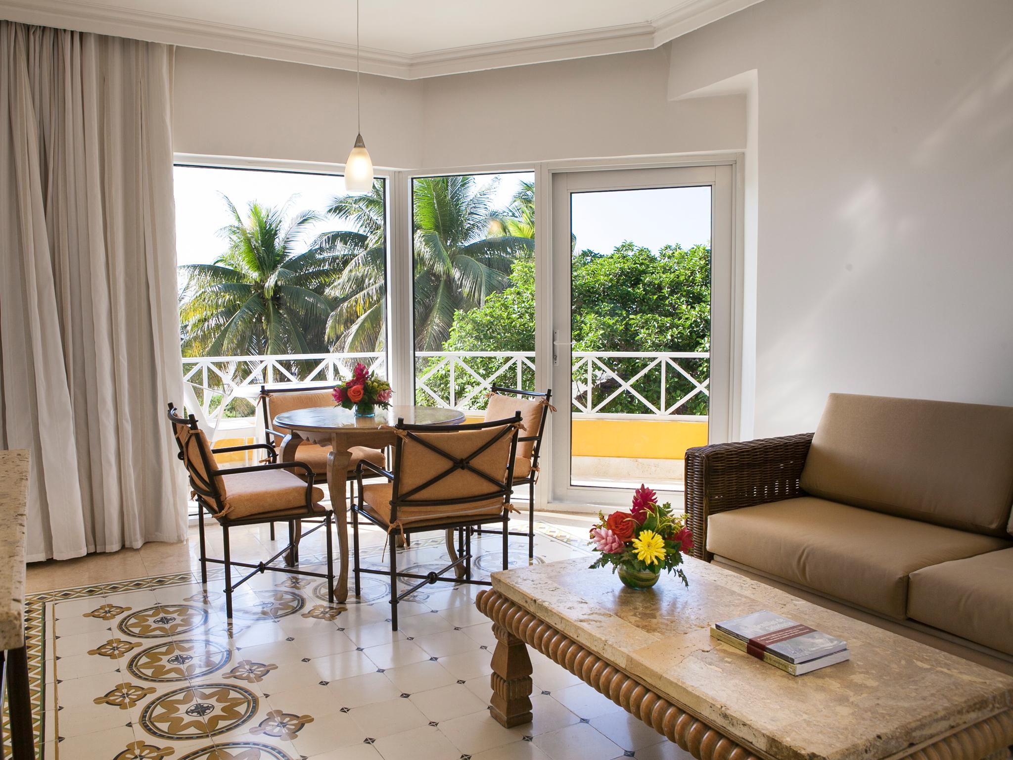 Americas Casa De Playa Hotel 5*