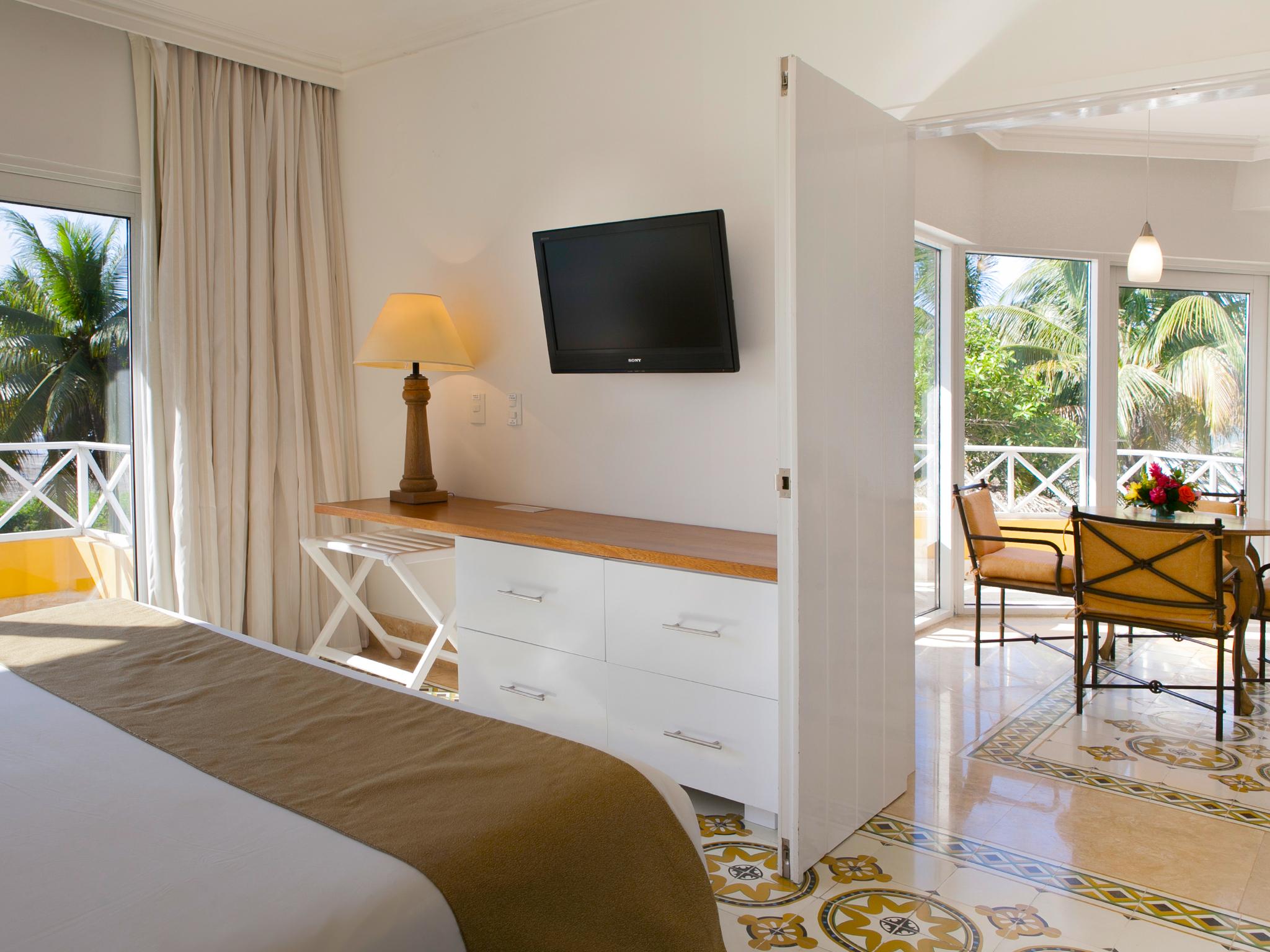 Americas Casa De Playa Hotel 5*