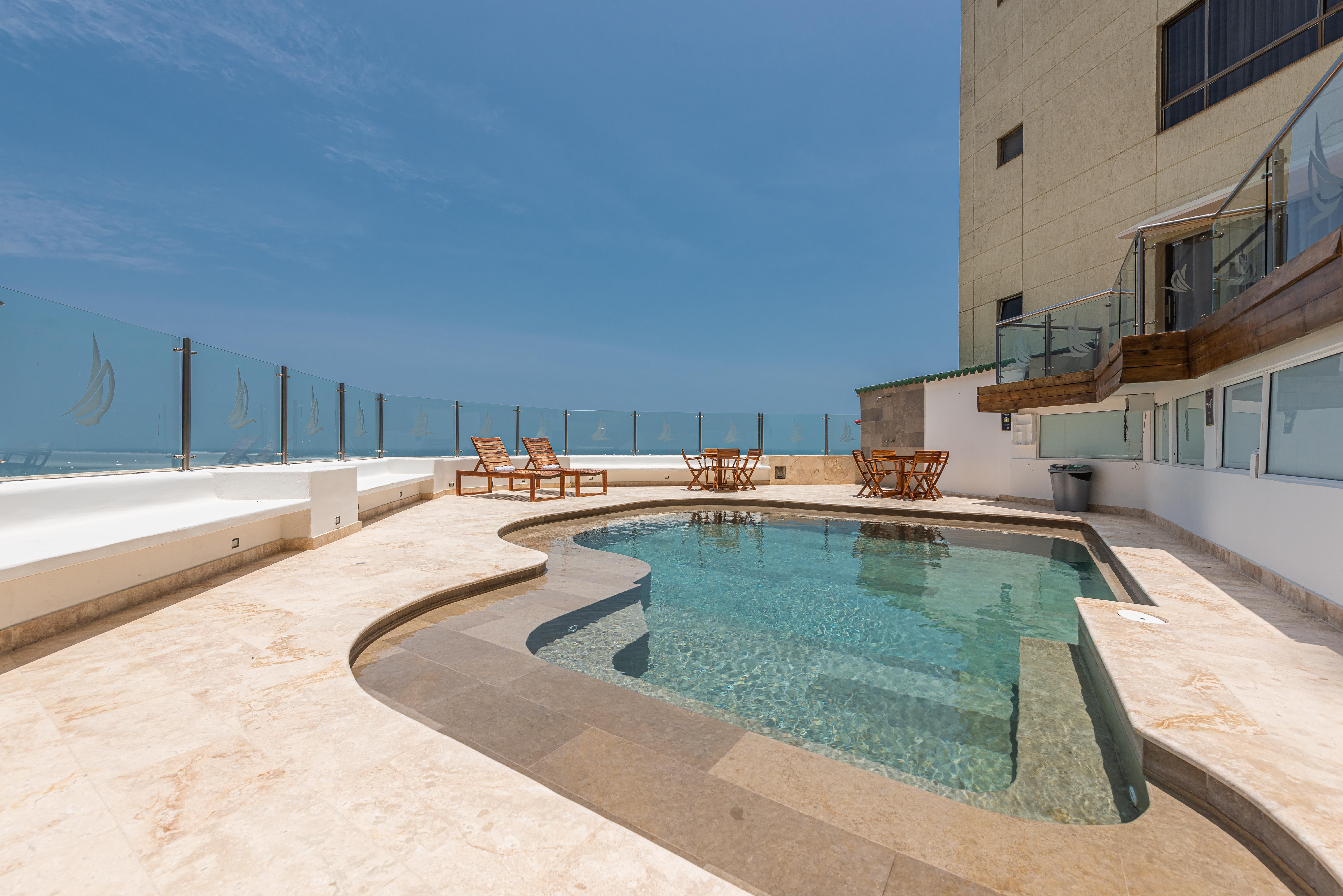 Regatta Hotel