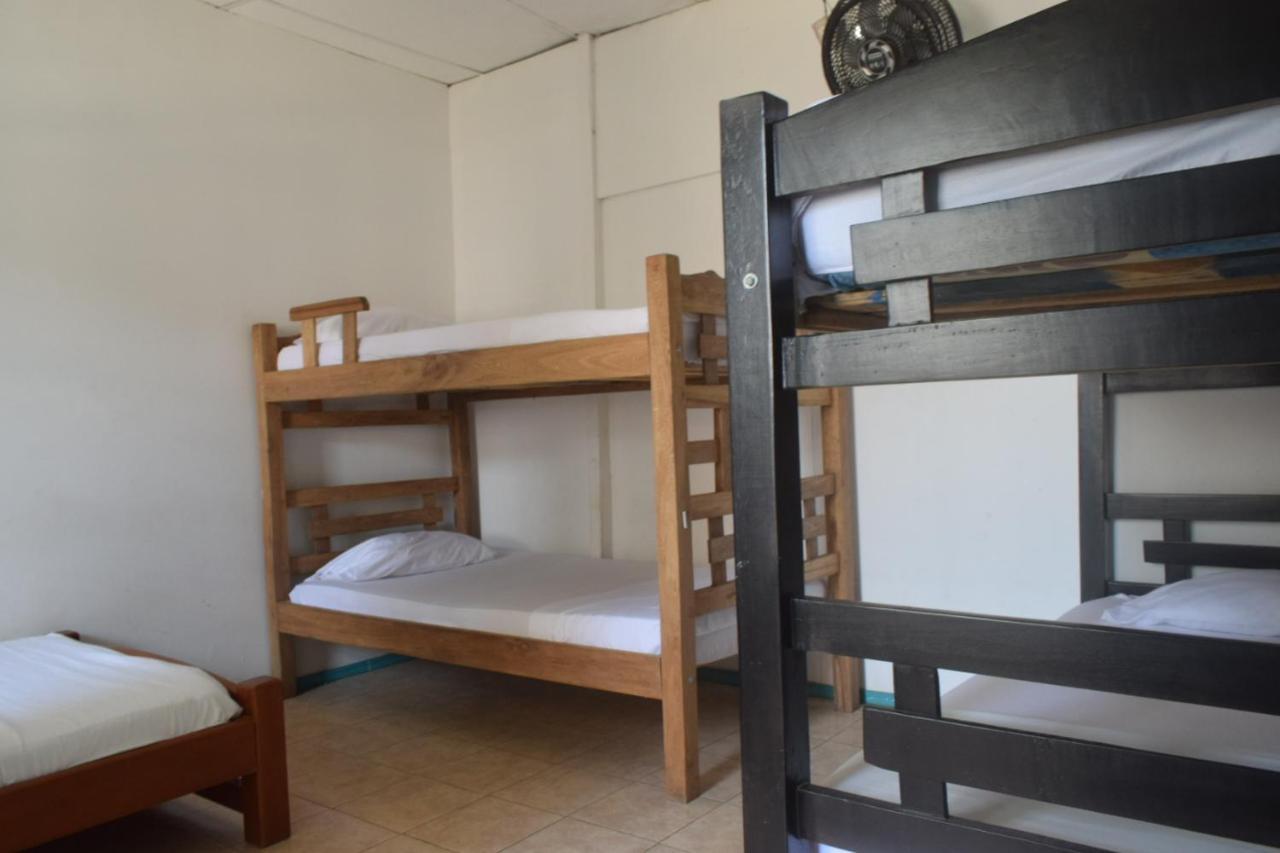 Hosting And Travel Services 420 Hostel Cartagena