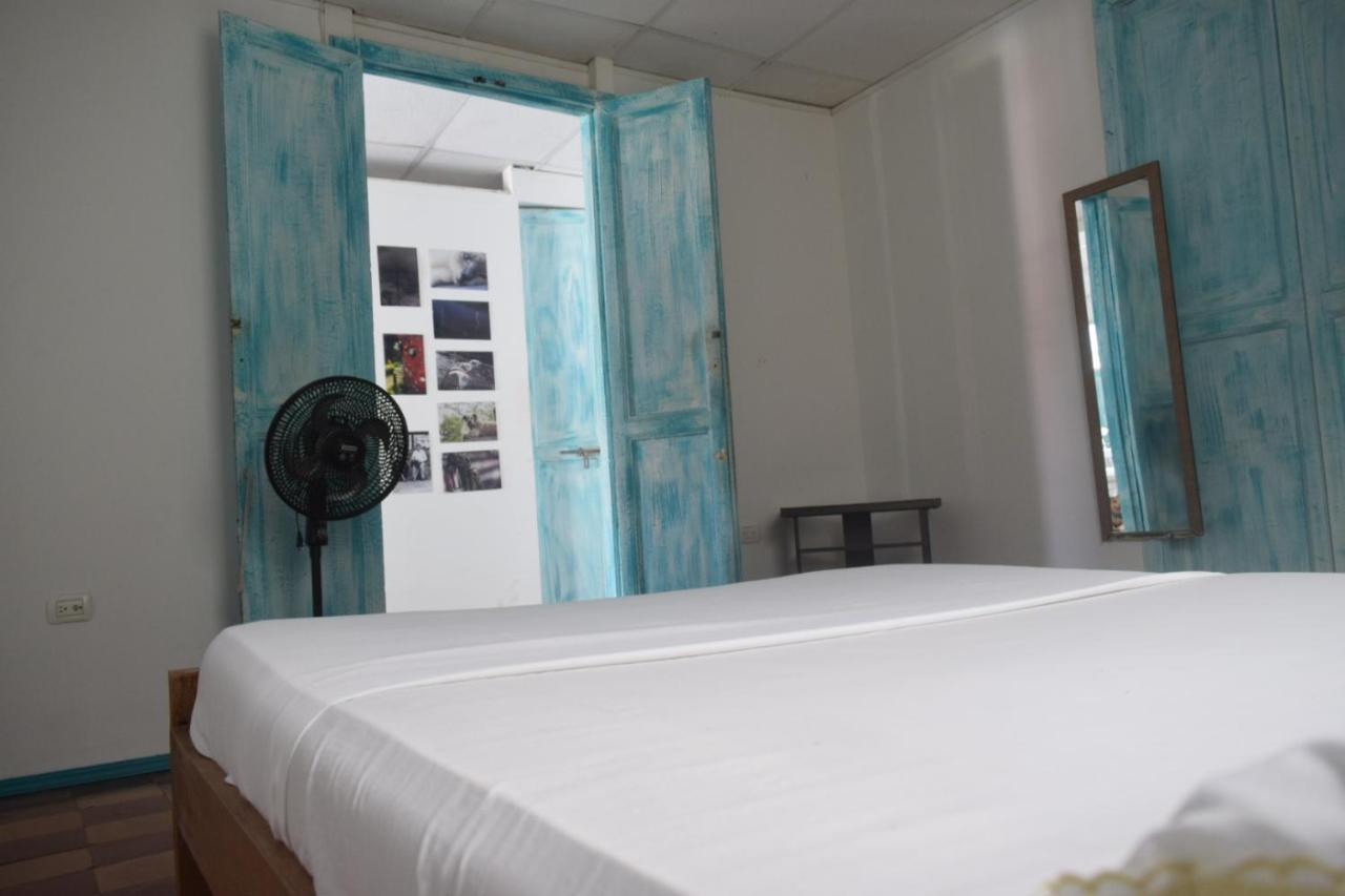 Hosting And Travel Services 420 Hostel Cartagena