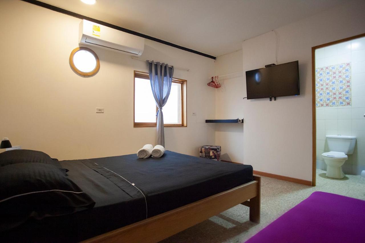El Bando Hostal
