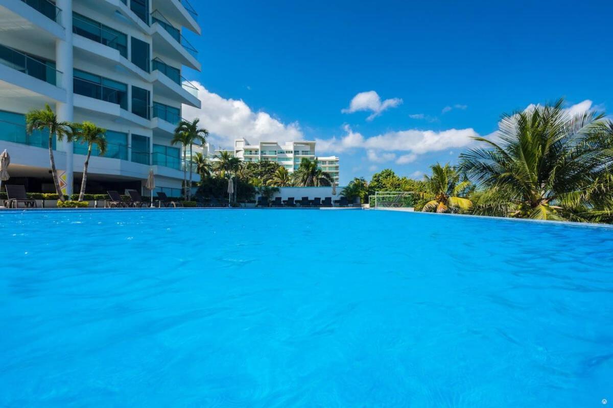 Cartagena, APARTAMENTO EN EDIFICIO CON SALIDA A LA PLAYA Apartamento