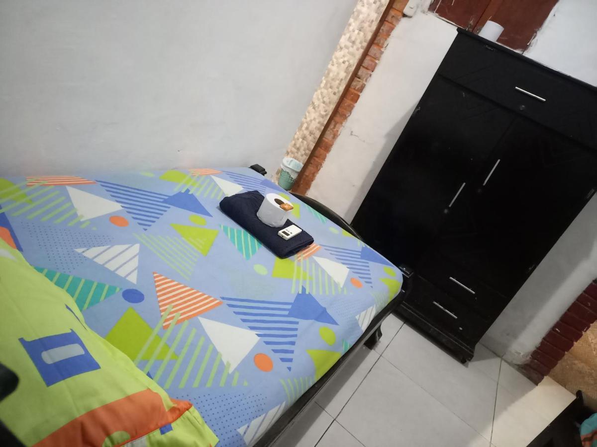 #10-33 Guest house