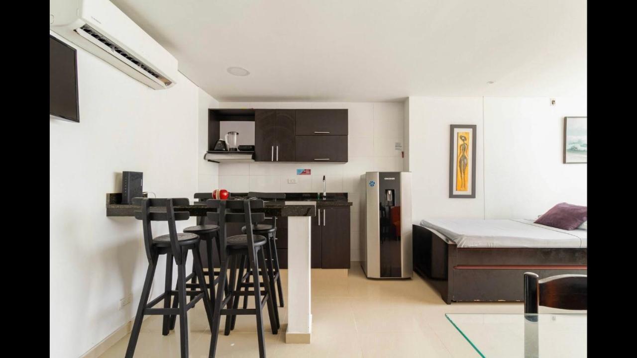 Apartamento Con Piscina A Una Cuadra De La Playa *