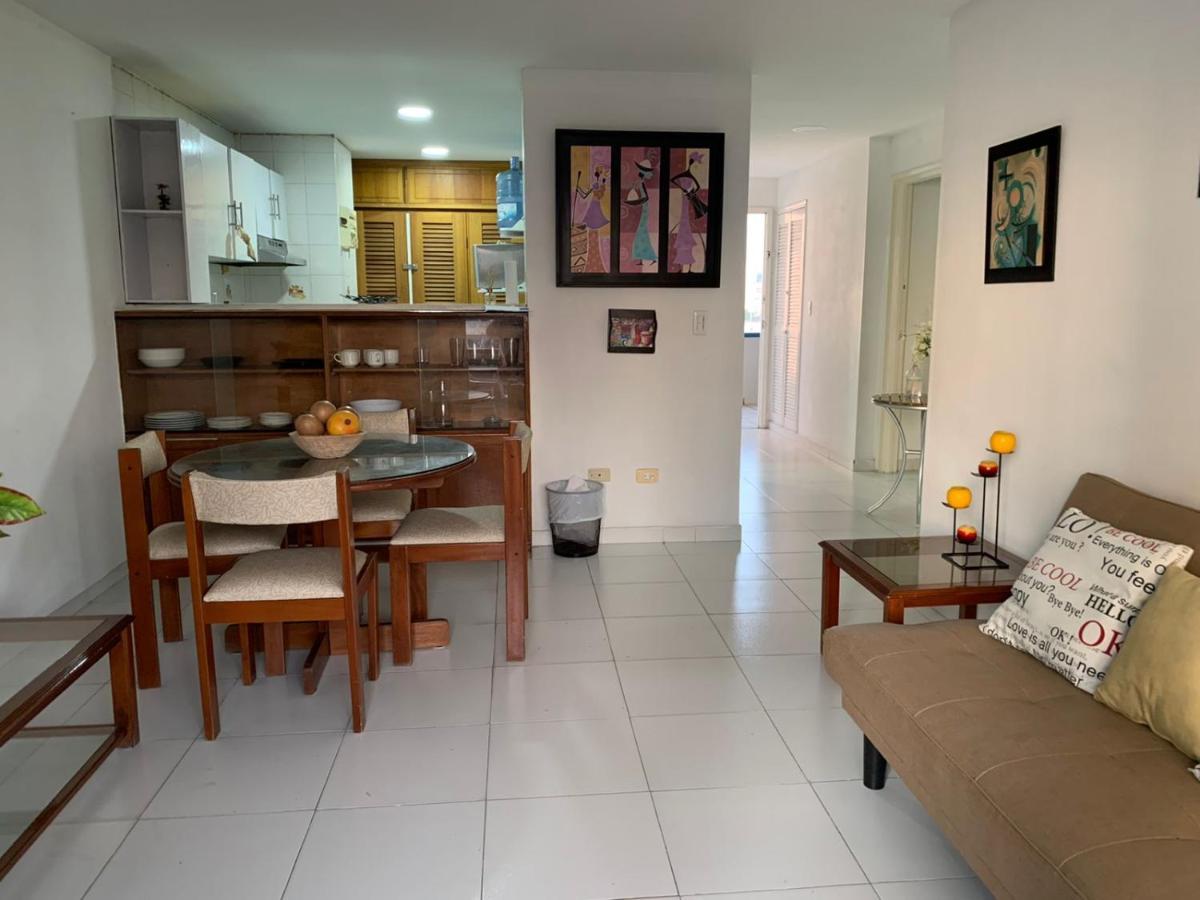 Apto Comodo En Bocagrande Apartamento