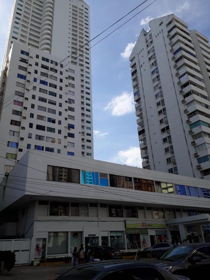 Apartamento Edificio Delfines Playa *