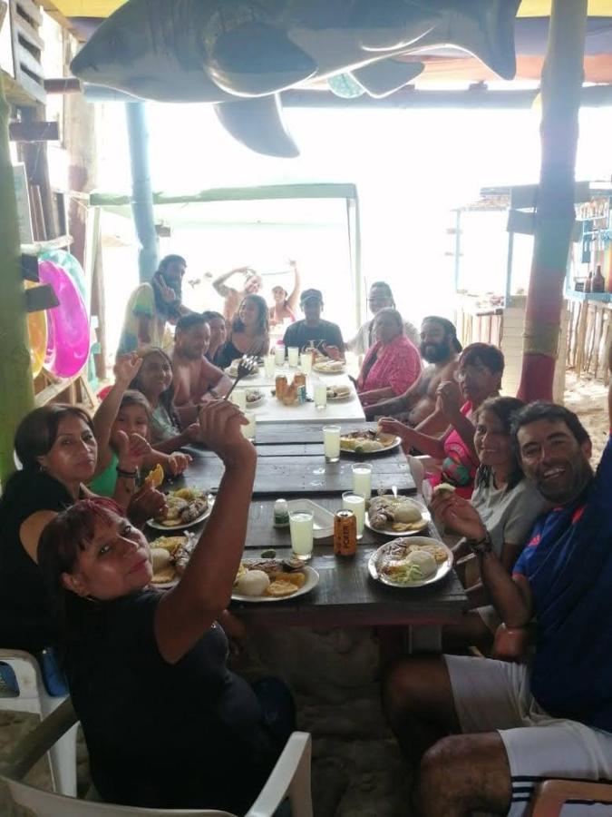 Hostel A Orilla Del Mar En Baru Cartagena