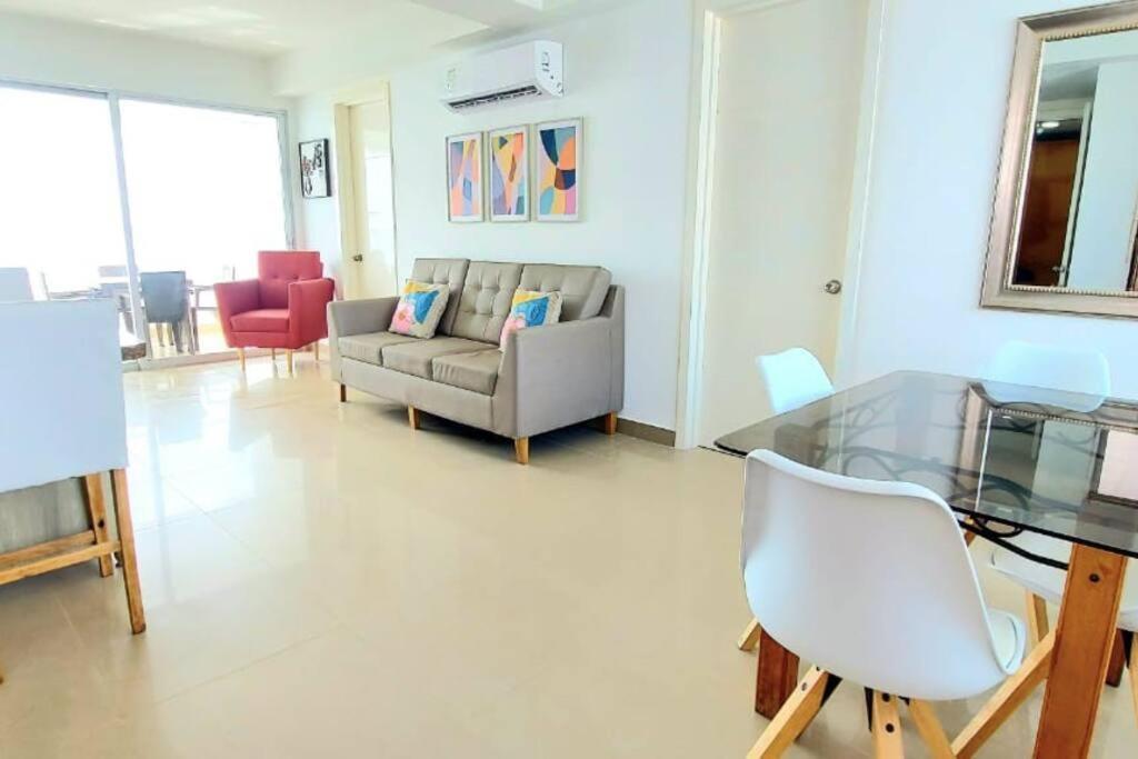 Apartamento Hermoso Apartamento Vista Al Mar. Edf Palmetto 1 . *