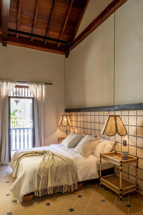 Privado Designer Boutique 4*