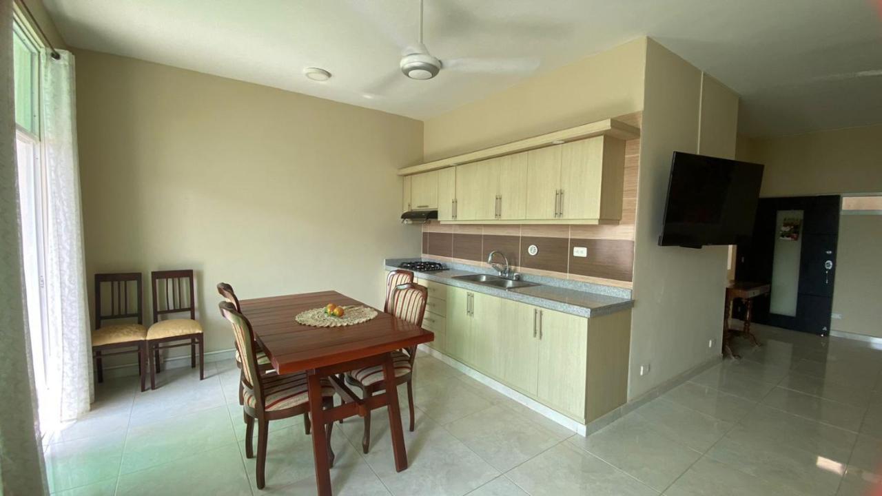 Alpes Edif Mile Grande Privada Con Sala-comedor Compartida Hospedagem domiciliar Cartagena