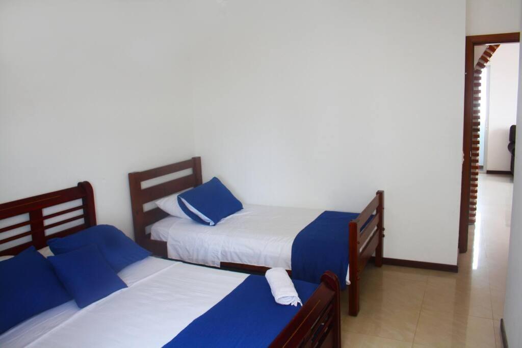 Apartamento 1403.mirador Del Laguito Frente A La Bahia - 4 Hab Cartagena