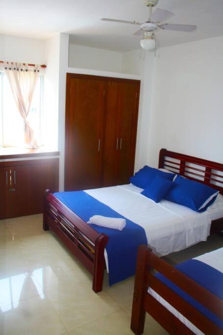 Apartamento 1403.mirador Del Laguito Frente A La Bahia - 4 Hab *