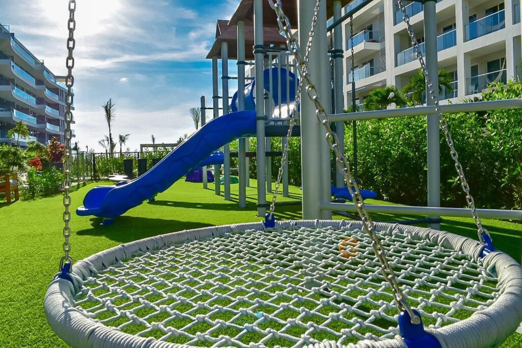 Apartamento Vista Al Mar Lateral Panoramic View,spectacular Building,pools, Morros Zoe Ultimo Piso *