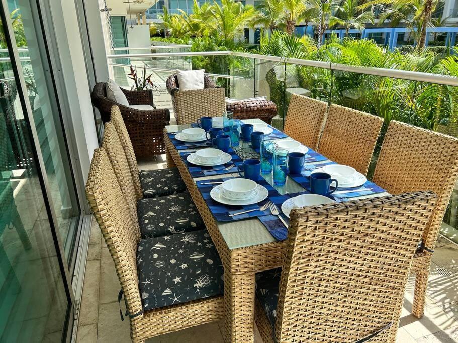 Beachfront Bliss-2br Haven Steps From Sandy Shores Apartment *