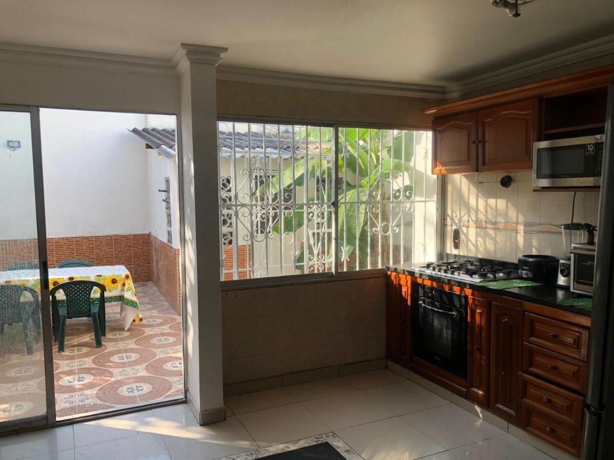 Casa Yaniris Pensión *