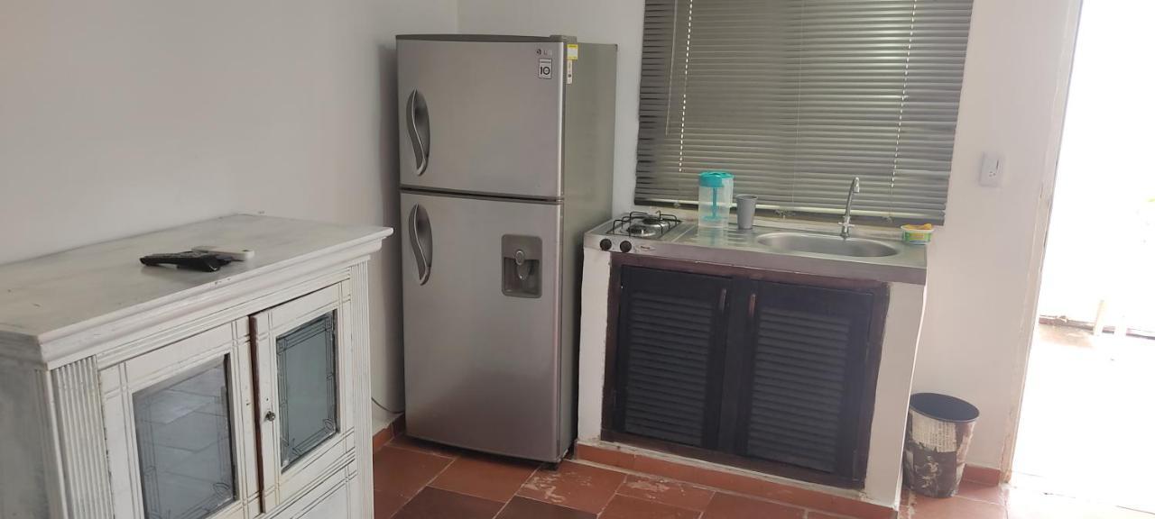 Apartaestudio 2 A Cuadra De La Playa Apartamento