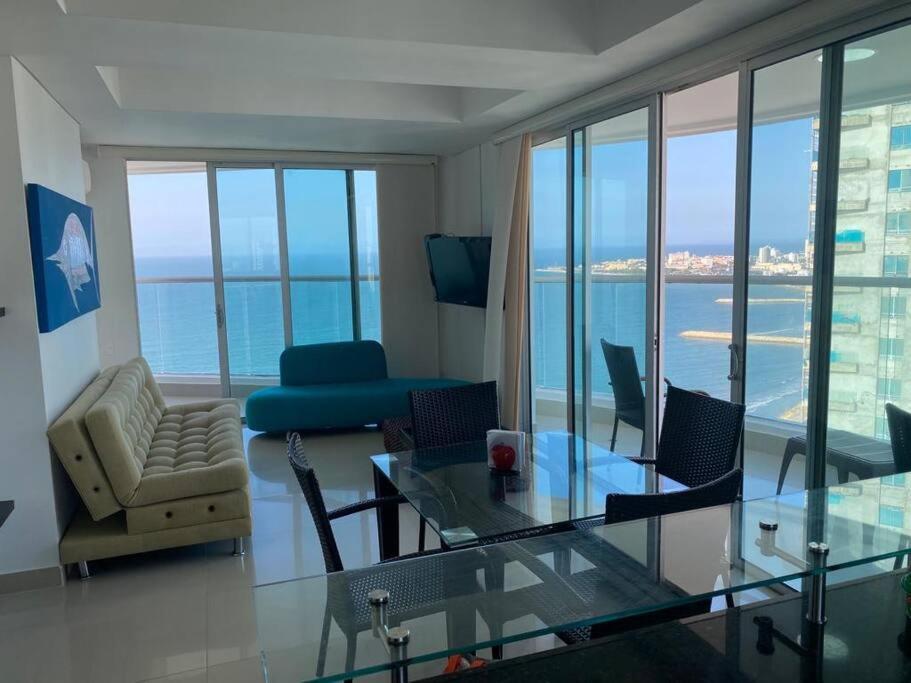 Frente A La Playa Apartment *