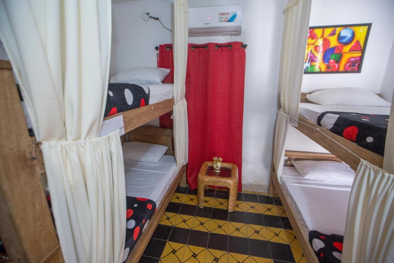 Casa Kristalu Hostal *