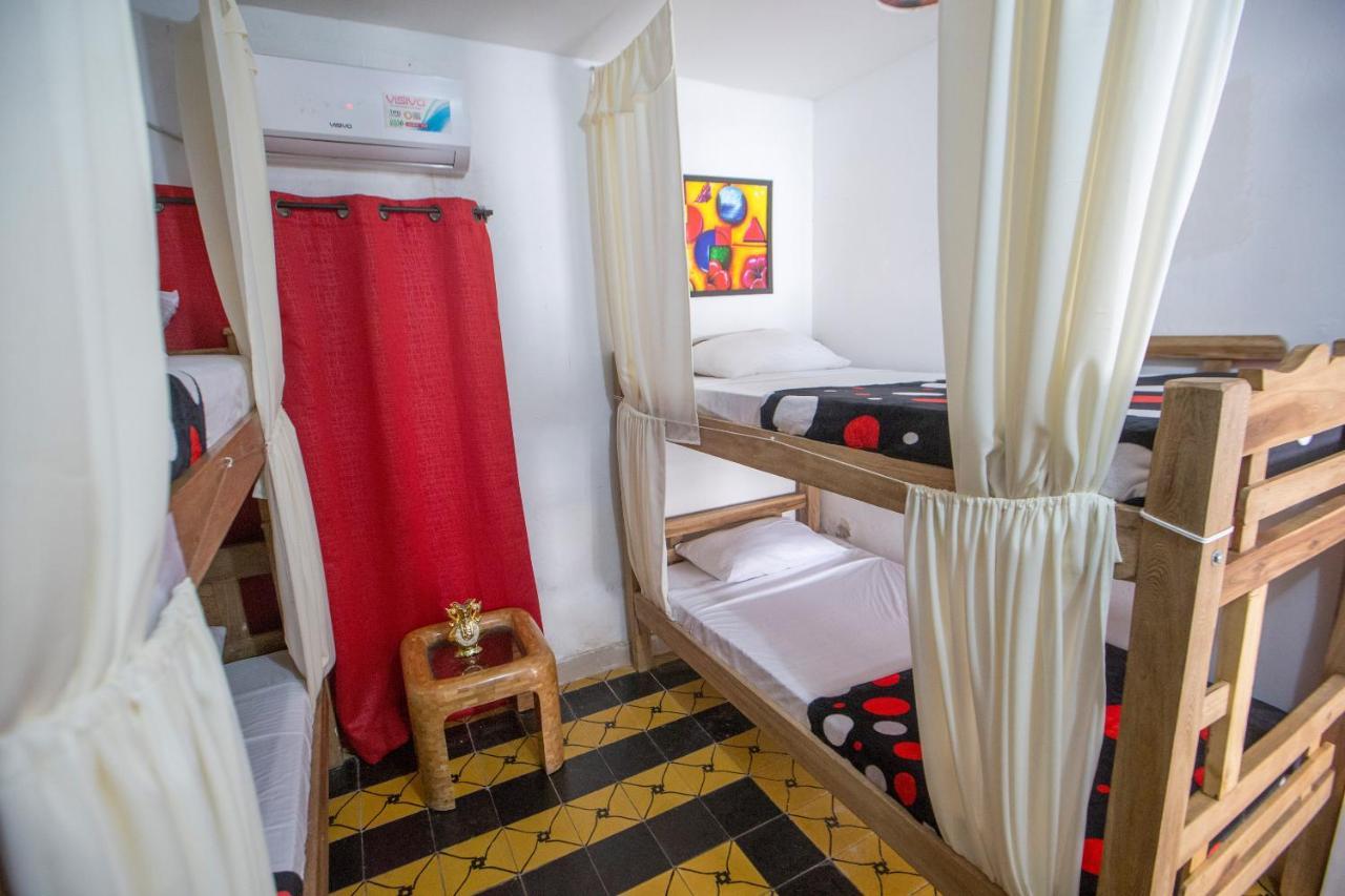 Hostal Casa Kristalu